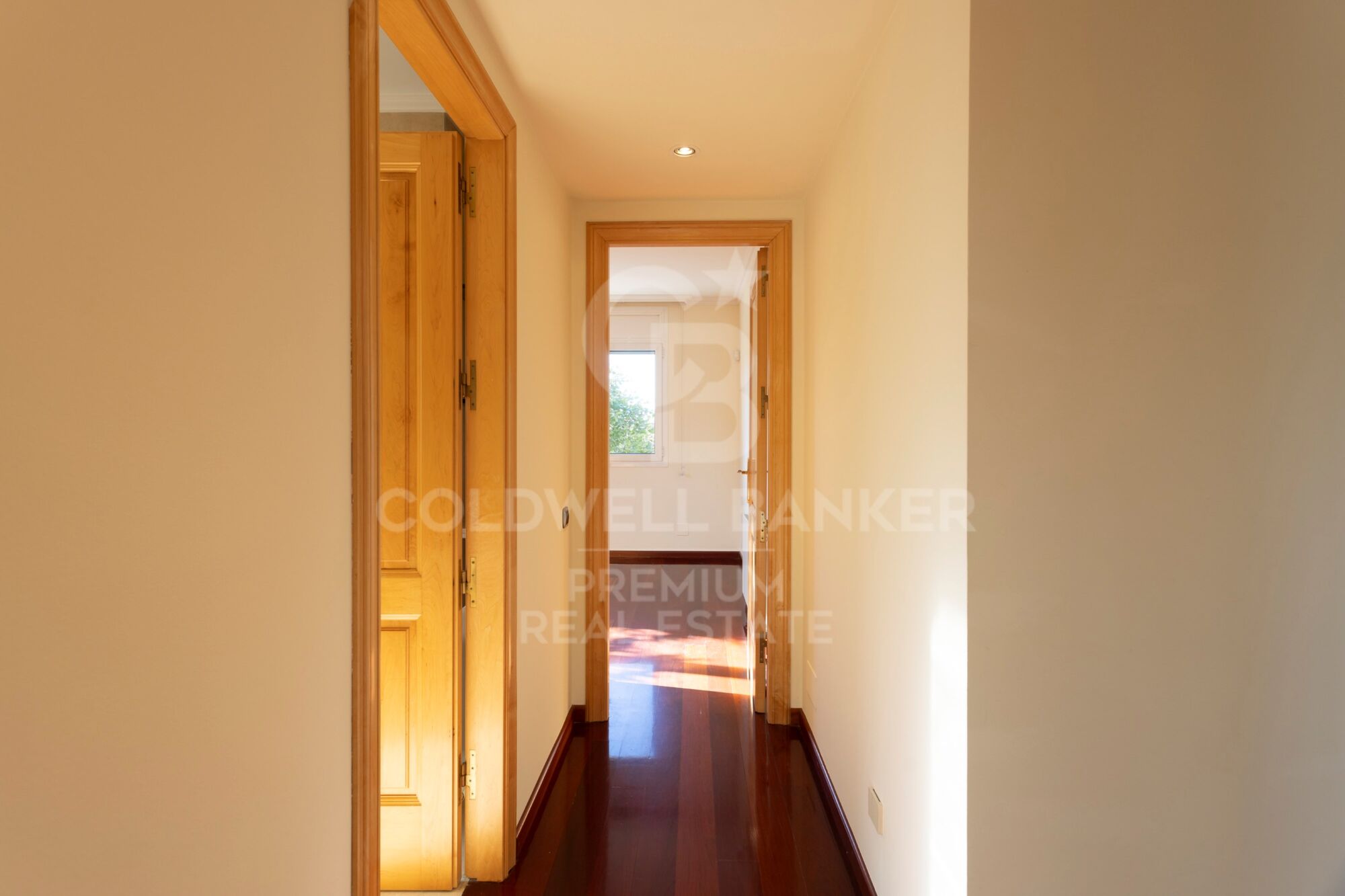 Spaciousness, elegance and functionality.