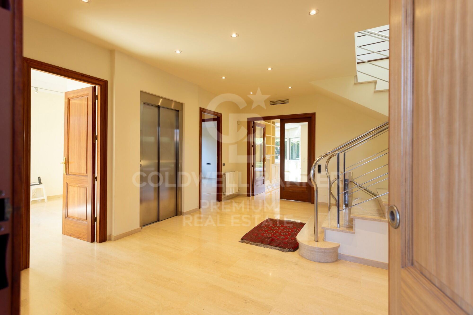 Spaciousness, elegance and functionality.