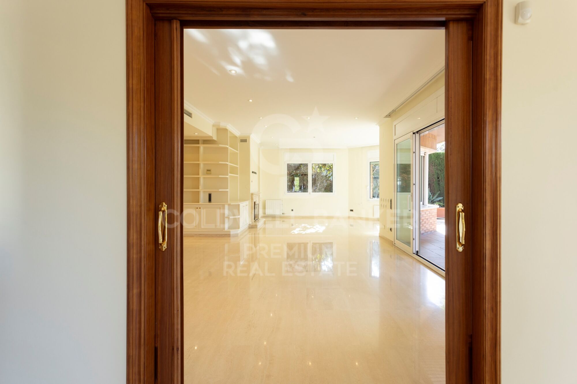 Spaciousness, elegance and functionality.