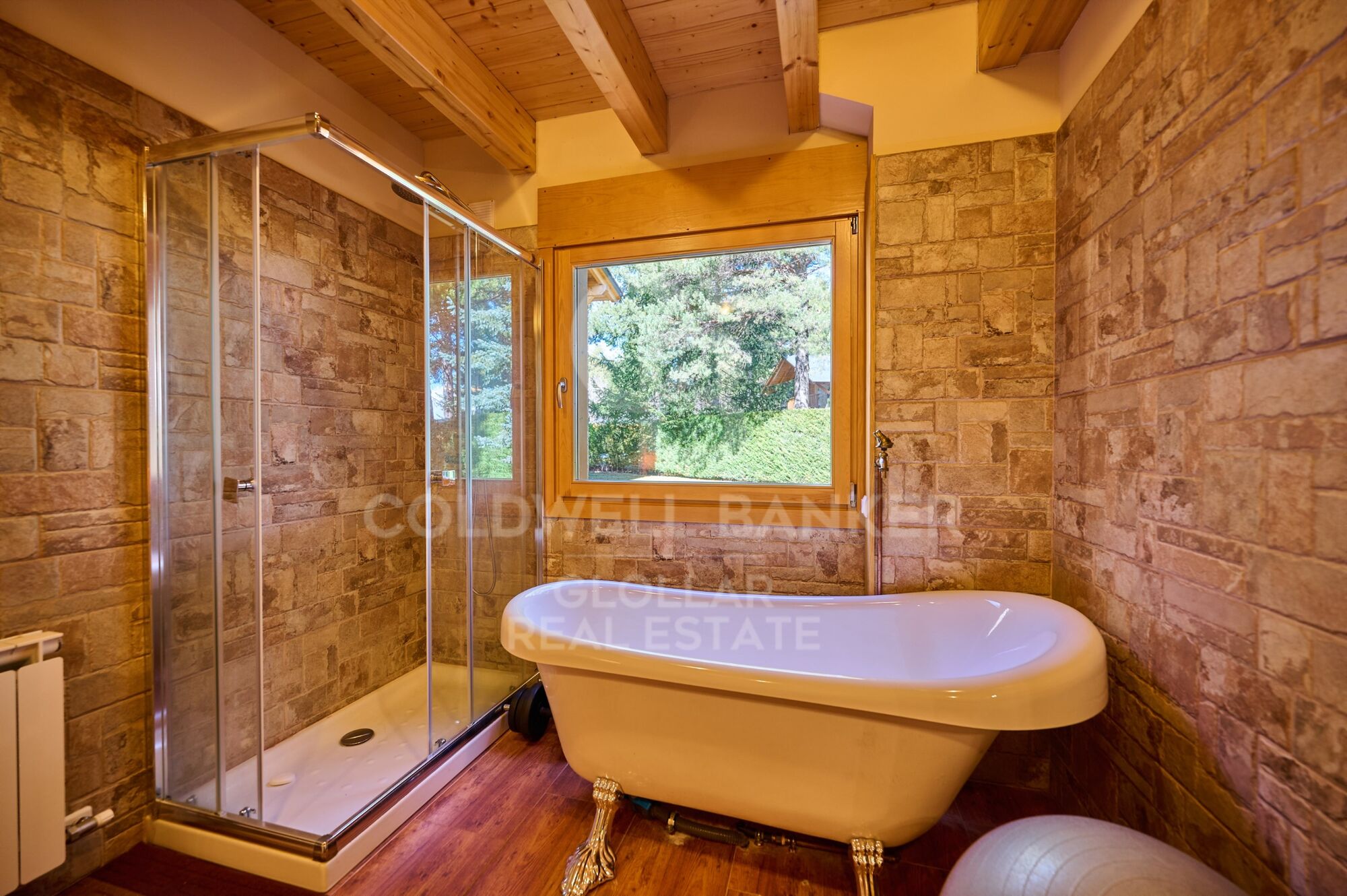 House 6 Bedrooms +1 Sale Alp