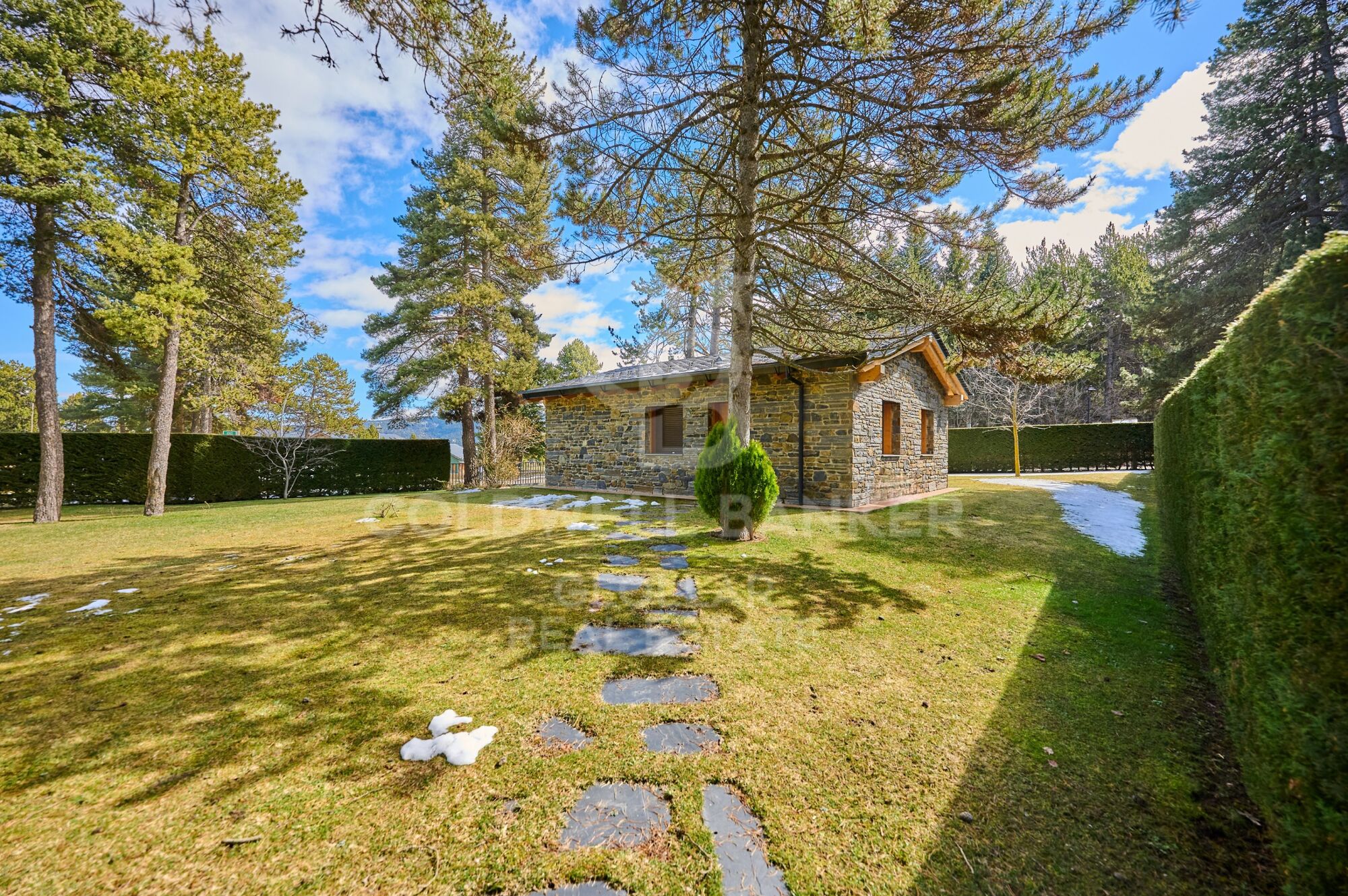 House 6 Bedrooms +1 Sale Alp