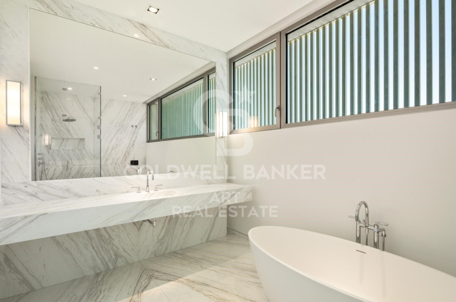 Villas de lujo en campo de golf con vistas panorámicas en Casares