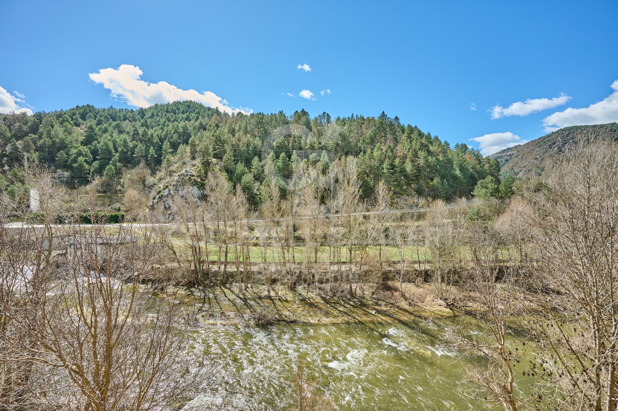 Encantador apartamento en Martinet con vistas