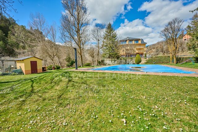 Encantador apartamento en Martinet con vistas