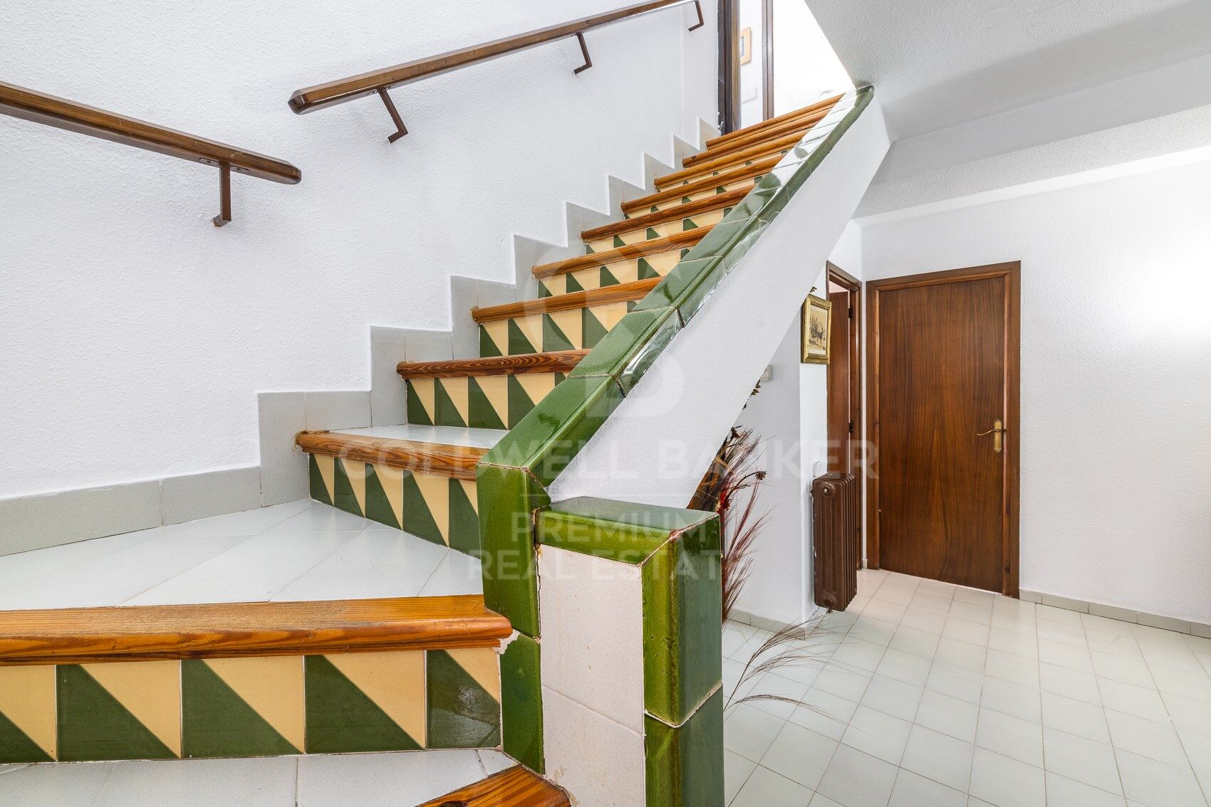 CHARMING HOUSE WITH A SEPARATE APARTMENT IN LA FLORESTA: