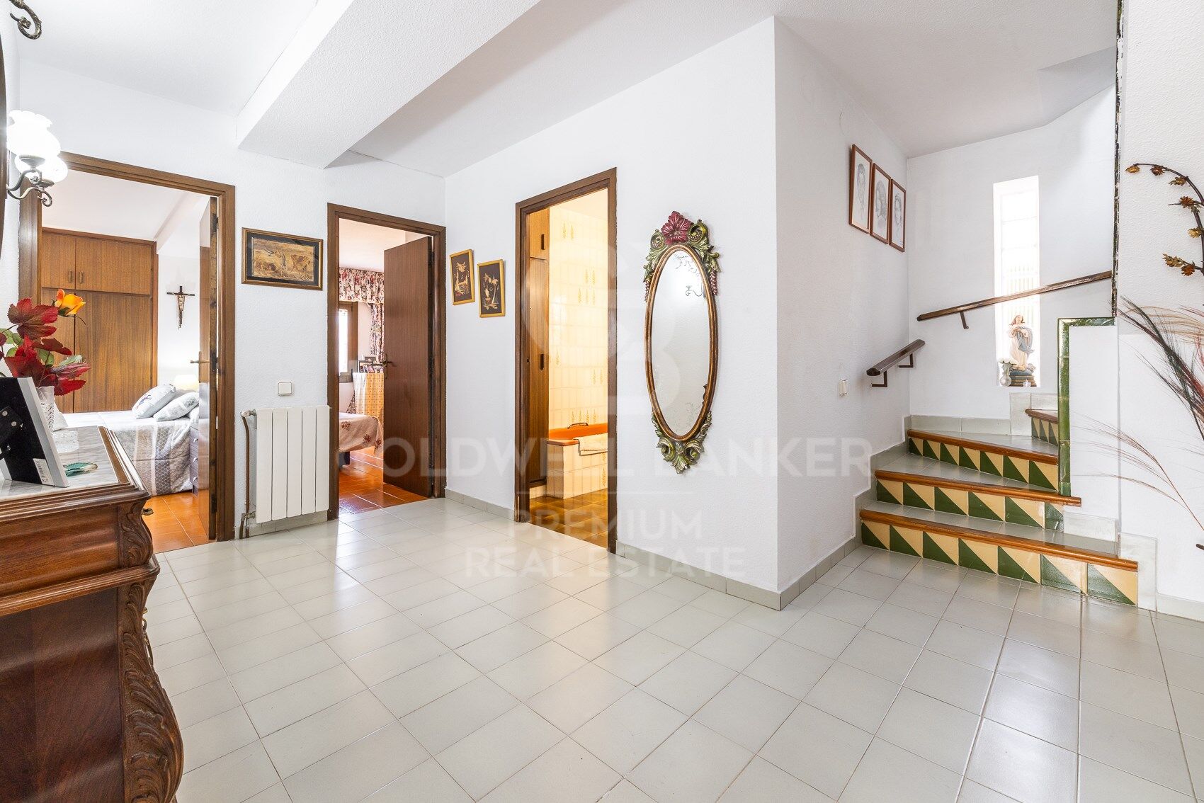 CHARMING HOUSE WITH A SEPARATE APARTMENT IN LA FLORESTA: