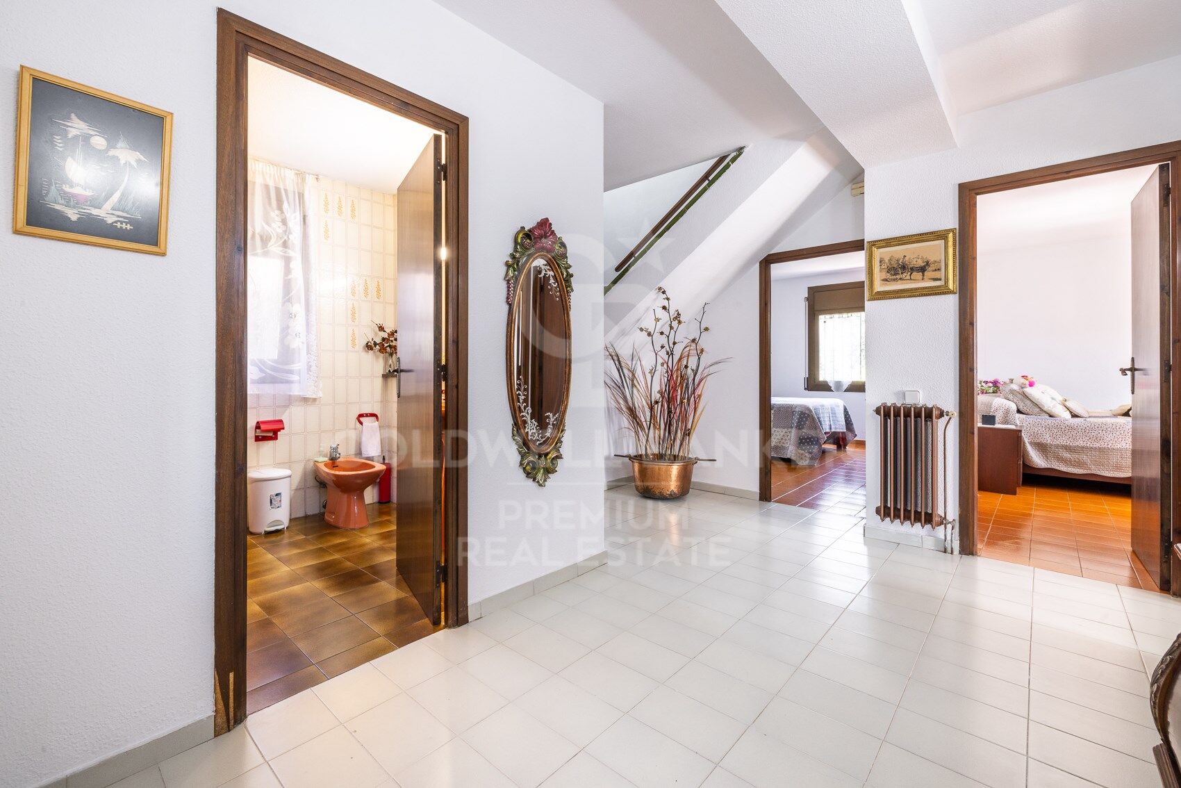 CHARMING HOUSE WITH A SEPARATE APARTMENT IN LA FLORESTA: