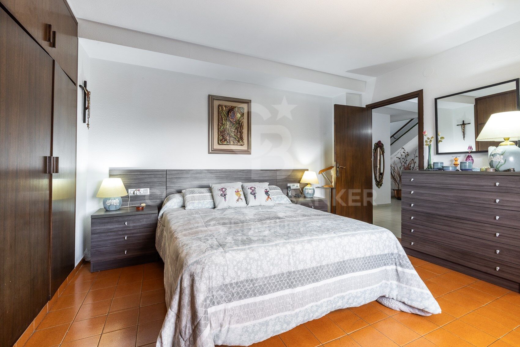 CHARMING HOUSE WITH A SEPARATE APARTMENT IN LA FLORESTA: