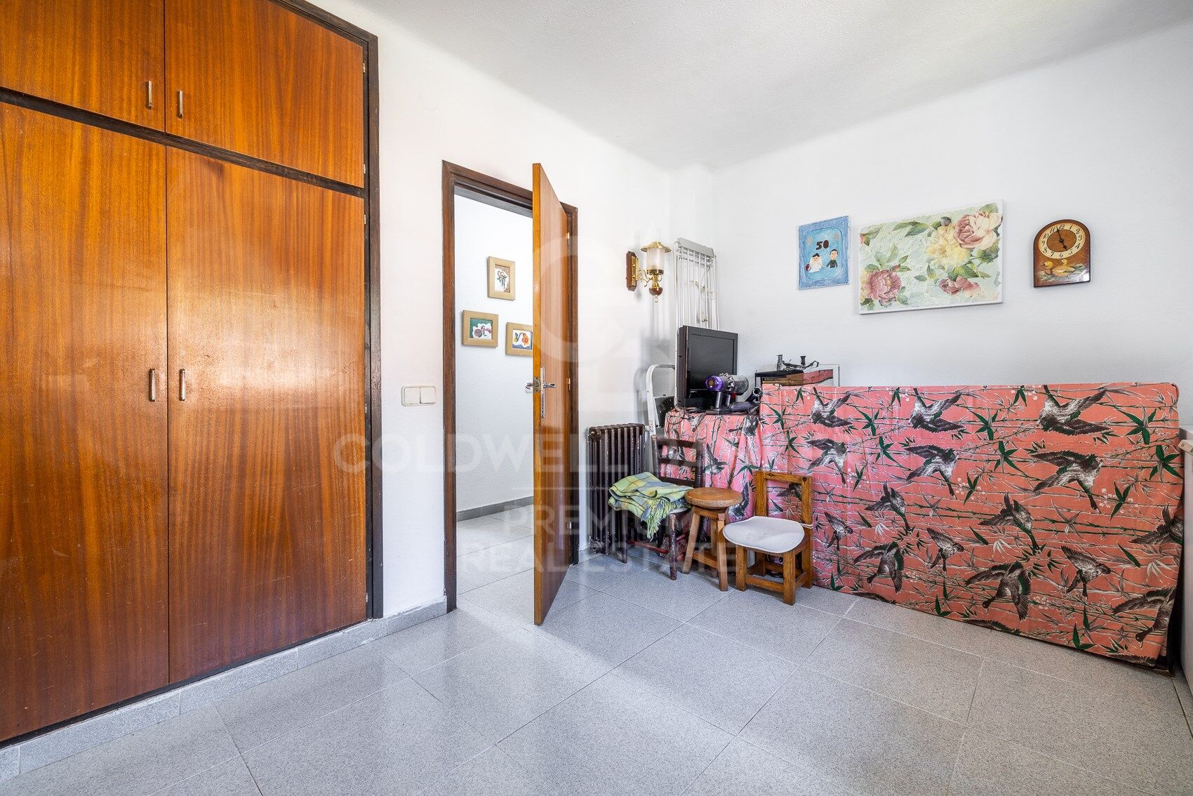 CHARMING HOUSE WITH A SEPARATE APARTMENT IN LA FLORESTA: