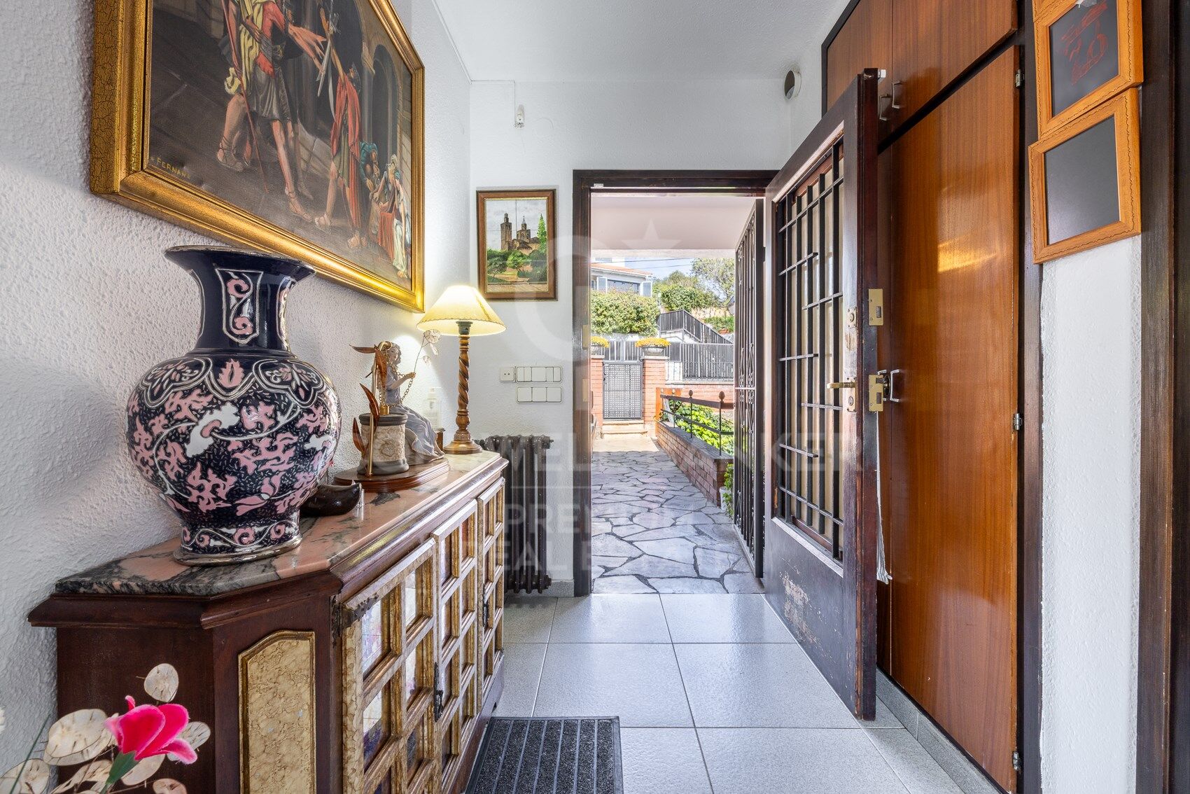 CHARMING HOUSE WITH A SEPARATE APARTMENT IN LA FLORESTA: