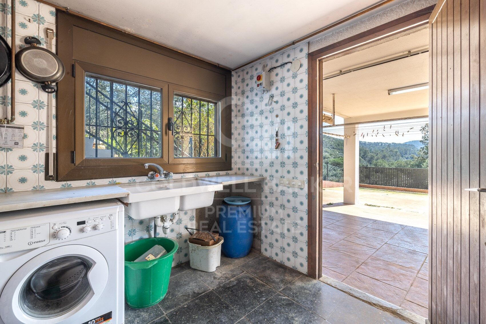 CHARMING HOUSE WITH A SEPARATE APARTMENT IN LA FLORESTA: