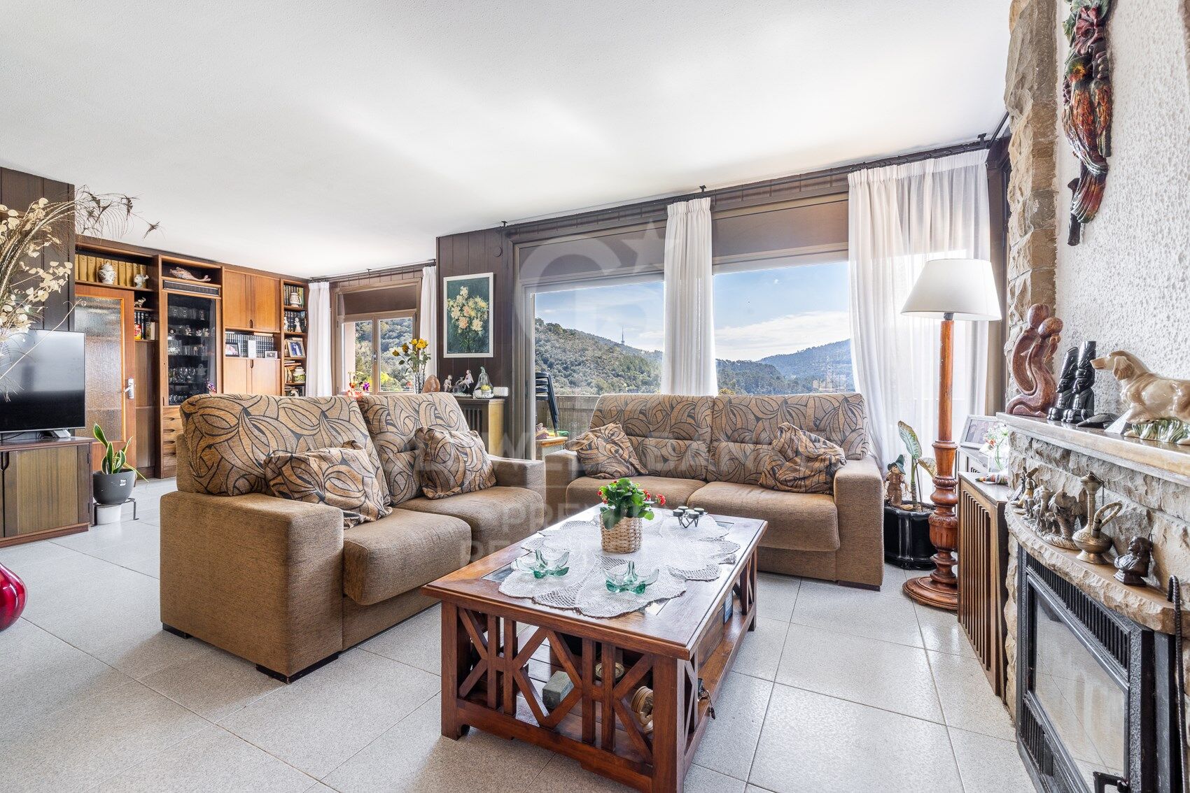 CHARMING HOUSE WITH A SEPARATE APARTMENT IN LA FLORESTA: