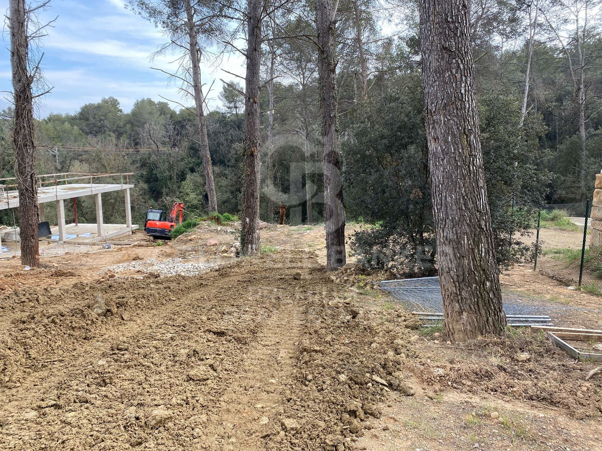 LAST FLAT PLOT IN EXCLUSIVE AND QUIET AREA OF BELLATERRA