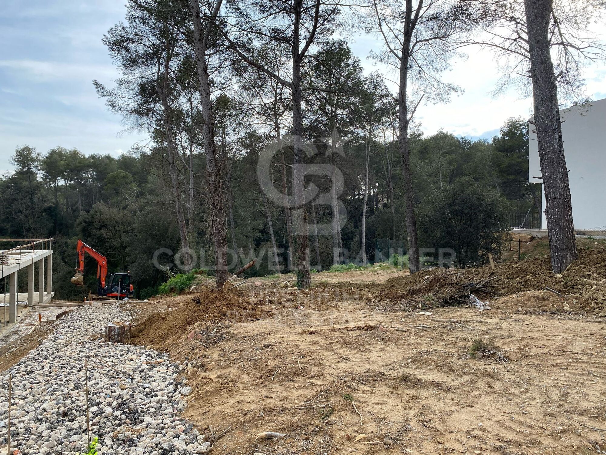 LAST FLAT PLOT IN EXCLUSIVE AND QUIET AREA OF BELLATERRA