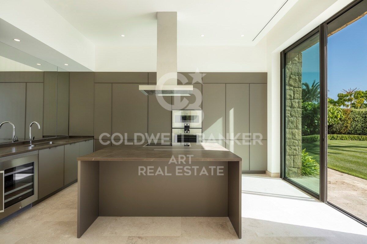 Villa sophistiquée de style ibicenco dans le prestigieux Finca Cortesín, Casares