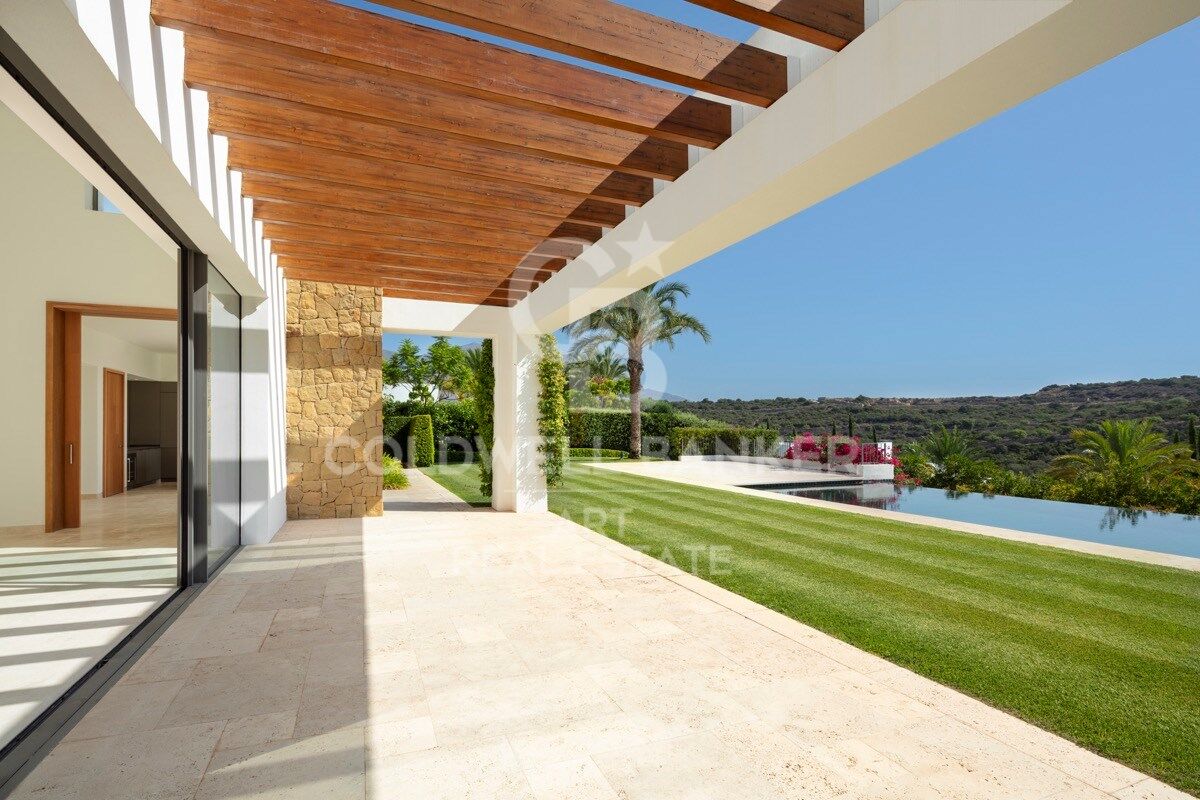 Sophisticated Ibizan-style villa in the prestigious Finca Cortesín, Casares.