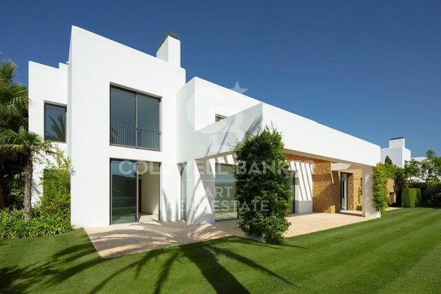 Villa sophistiquée de style ibicenco dans le prestigieux Finca Cortesín, Casares