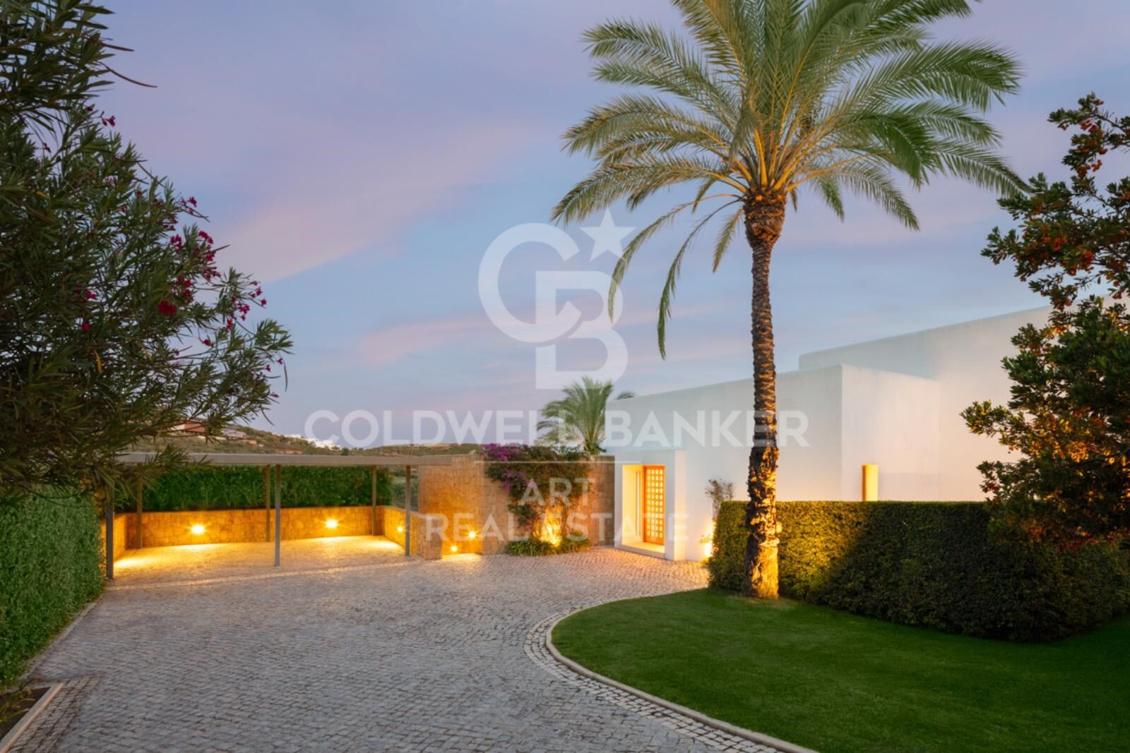 Spectaculaire villa contemporaine dans le prestigieux Finca Cortesin Resort, Casares