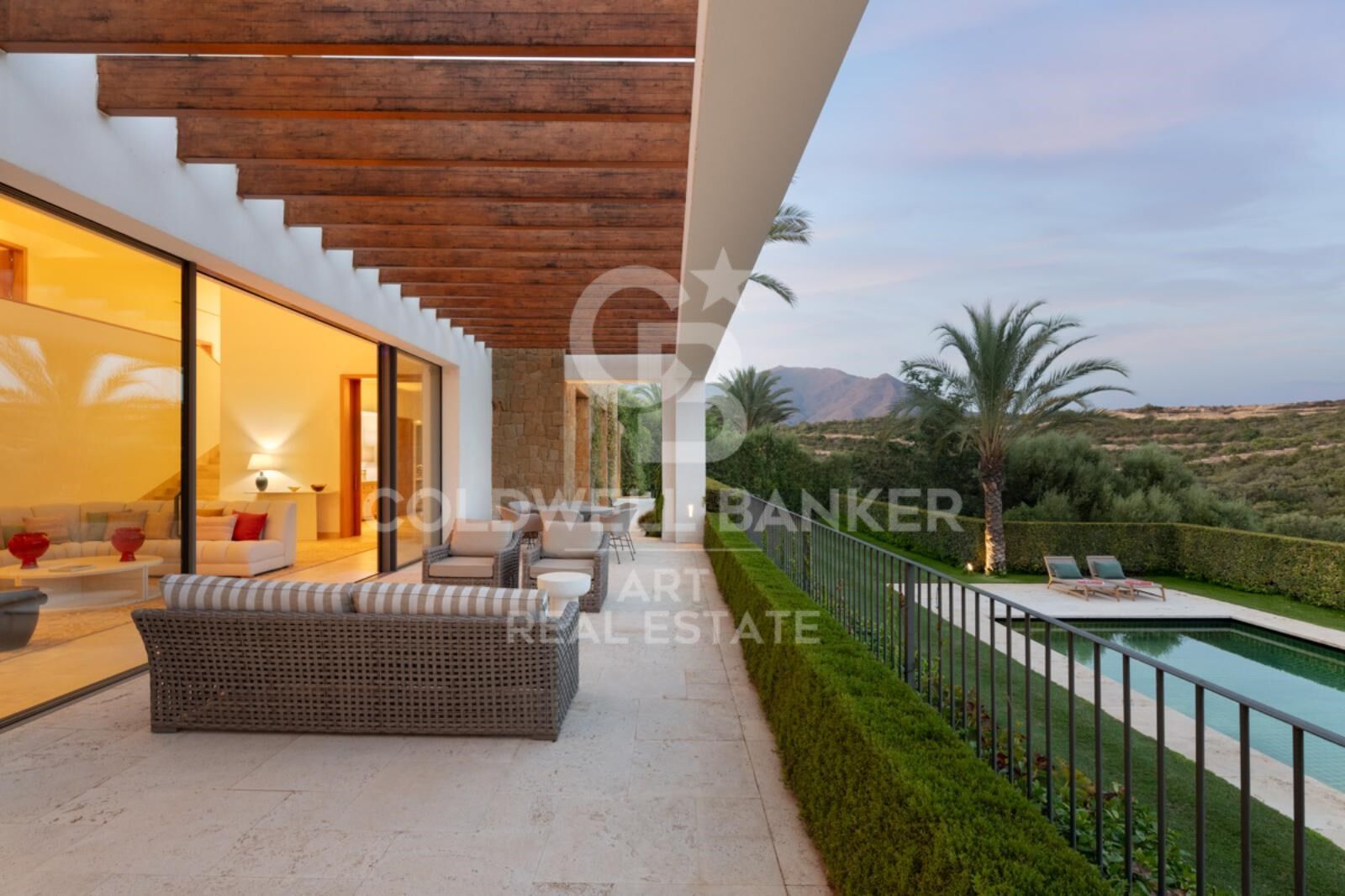 Spektakuläre zeitgenössische Villa in der prestigeträchtigen Finca Cortesin Resort, Casares