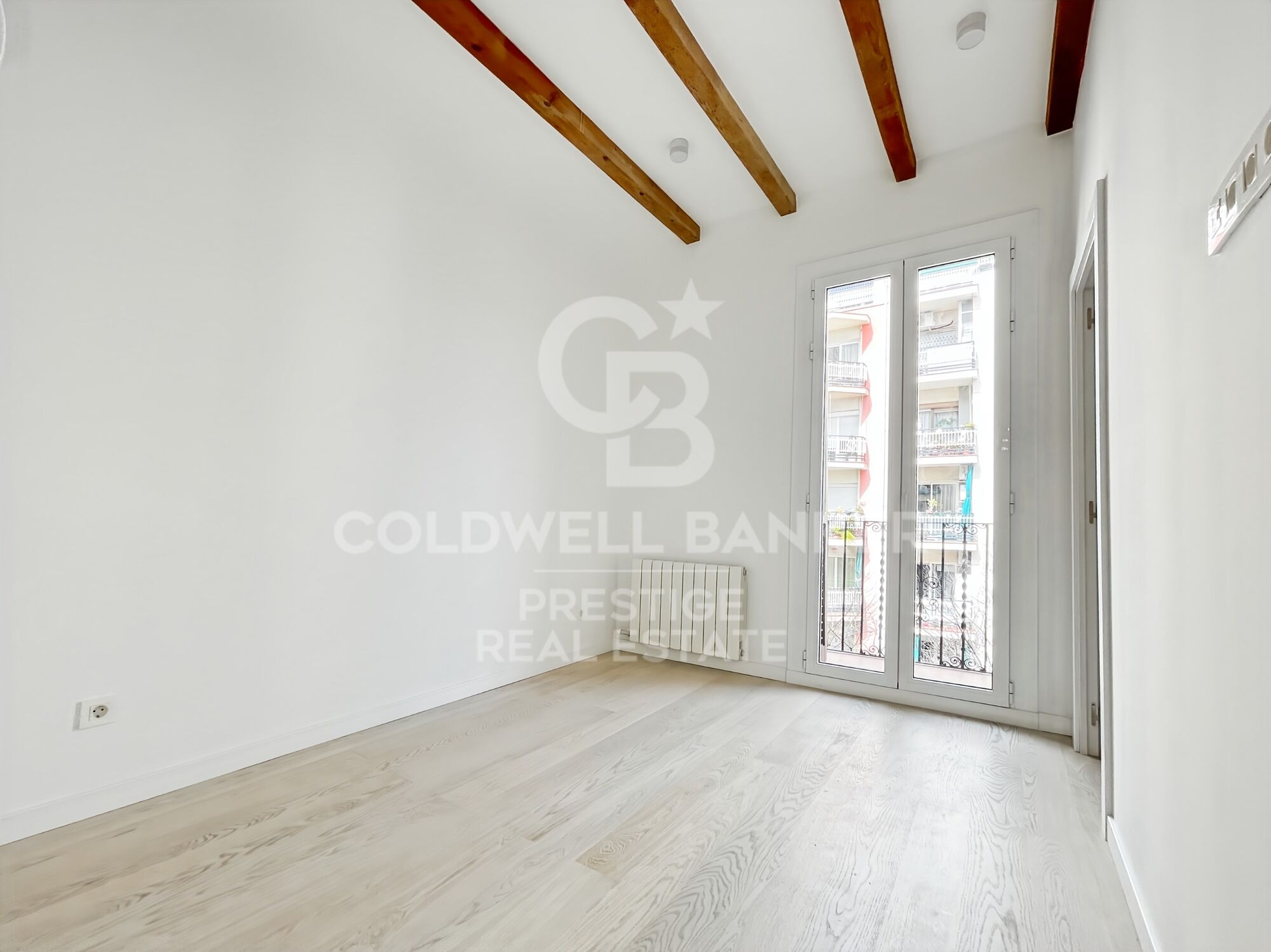 Reformado, para estrenar. A 50 metros de Sagrada Familia