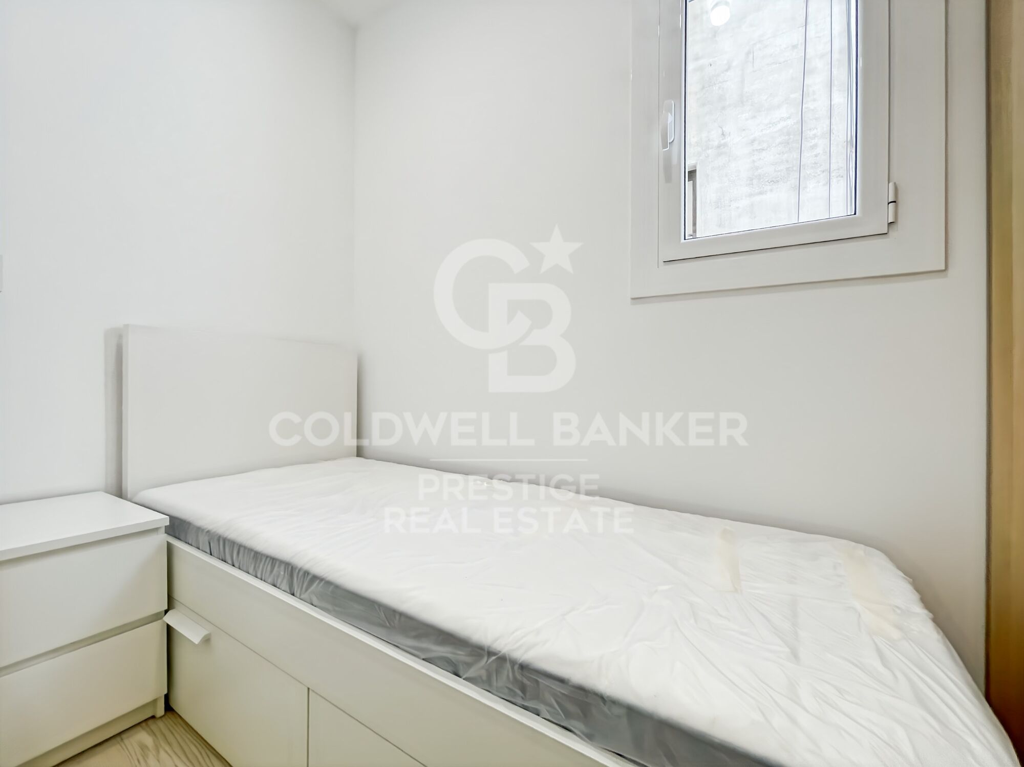 Reformado, para estrenar. A 50 metros de Sagrada Familia