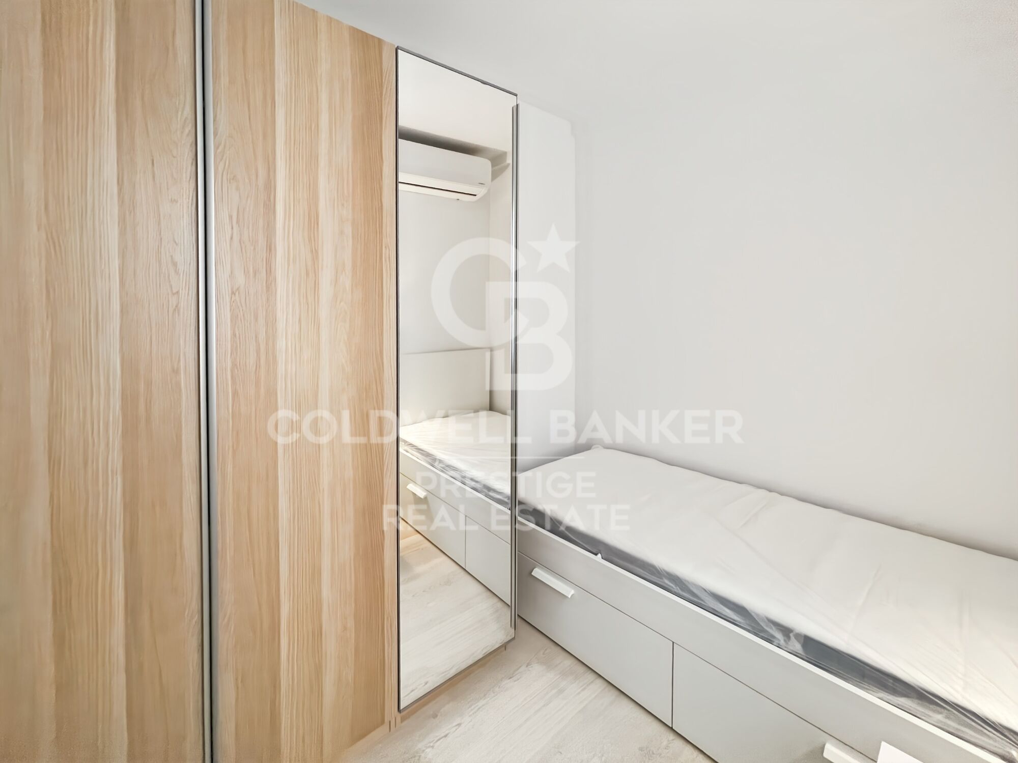 Reformado, para estrenar. A 50 metros de Sagrada Familia