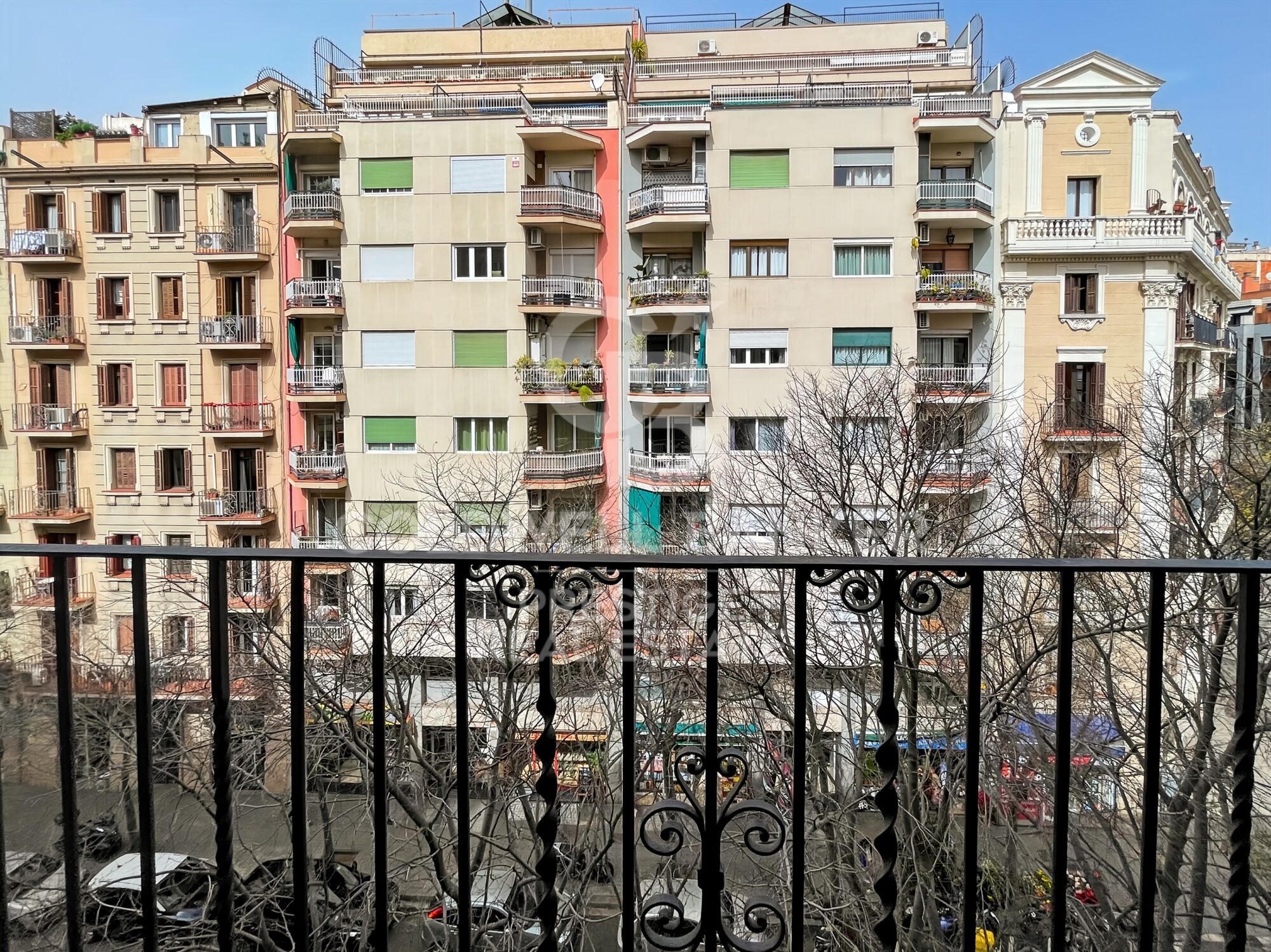 Reformado, para estrenar. A 50 metros de Sagrada Familia