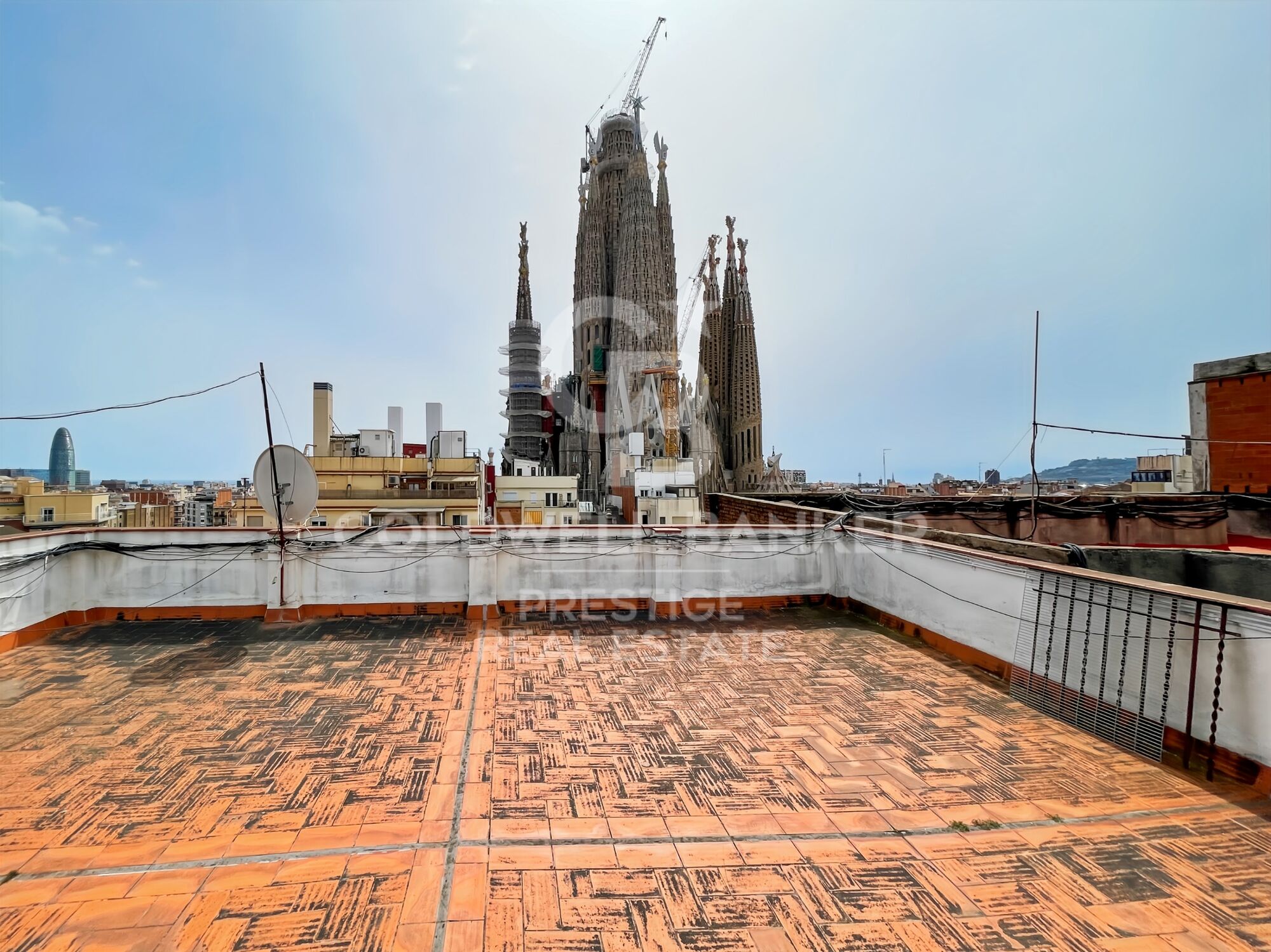 Reformado, para estrenar. A 50 metros de Sagrada Familia