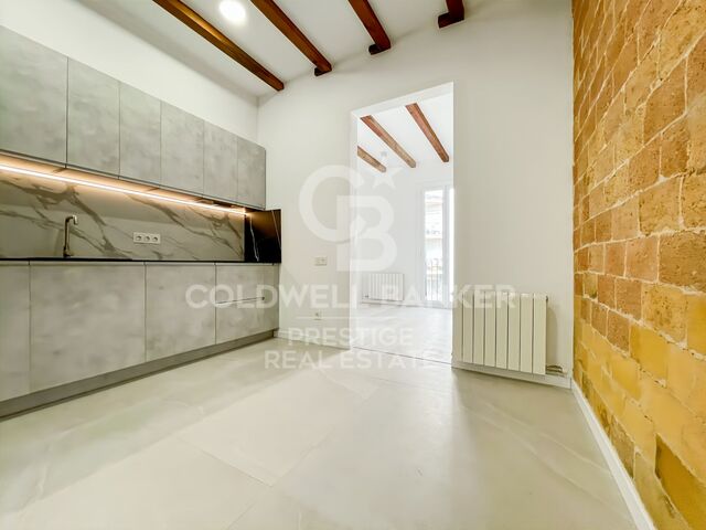 Reformado, para estrenar. A 50 metros de Sagrada Familia