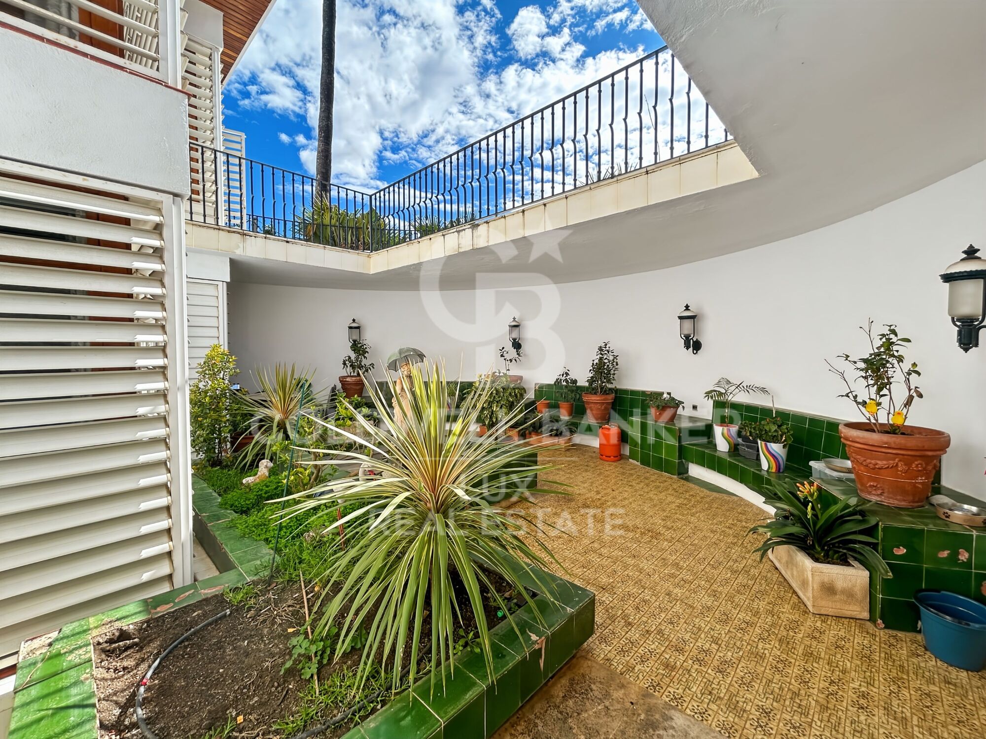 Residencia de alto standing con jardín, spa y alta rentabilidad turística