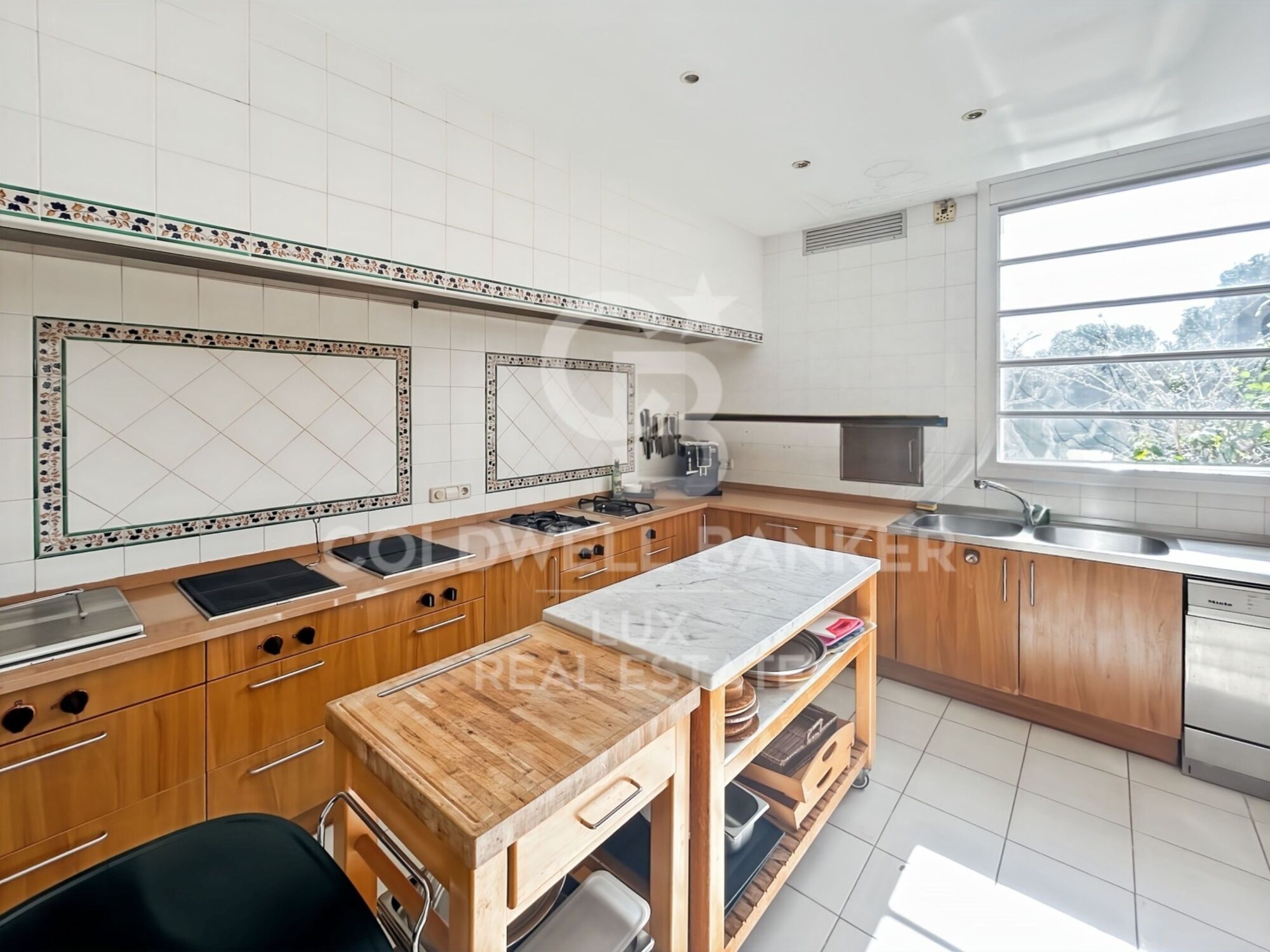 Residencia de alto standing con jardín, spa y alta rentabilidad turística