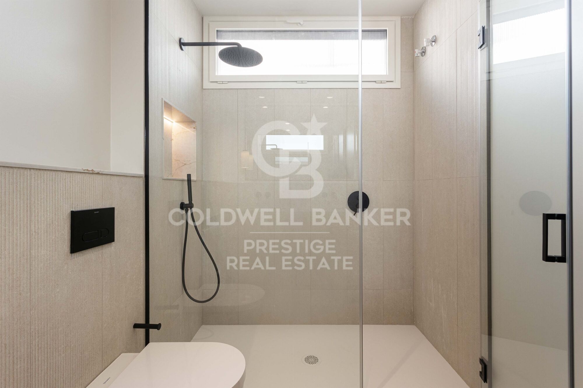 Exclusive penthouse with two terraces at living and bedroom level. Two parking spaces. 'La Dreta de l'Eixample', Barcelona