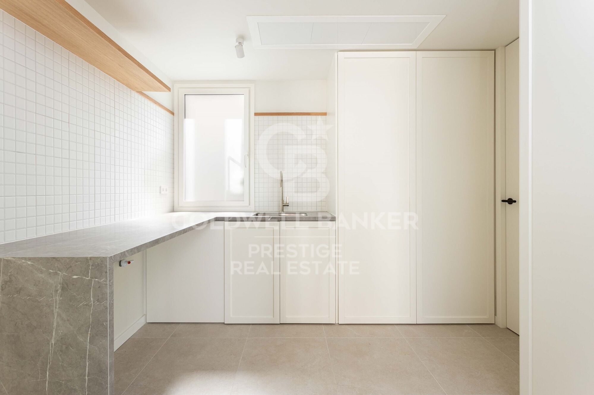 Exclusive penthouse with two terraces at living and bedroom level. Two parking spaces. 'La Dreta de l'Eixample', Barcelona