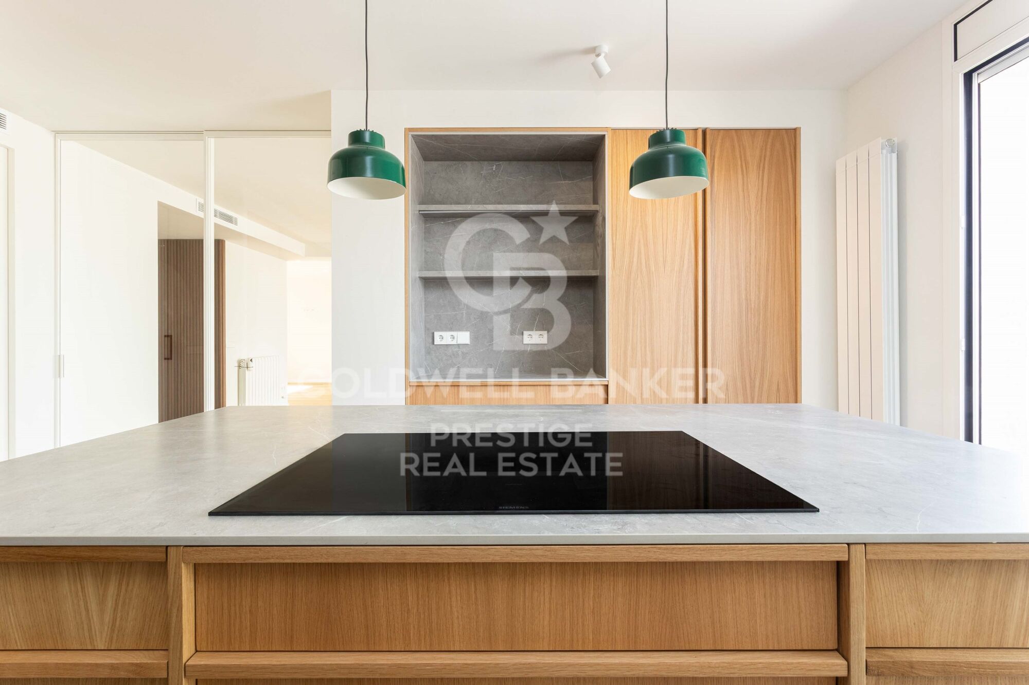 Exclusive penthouse with two terraces at living and bedroom level. Two parking spaces. 'La Dreta de l'Eixample', Barcelona