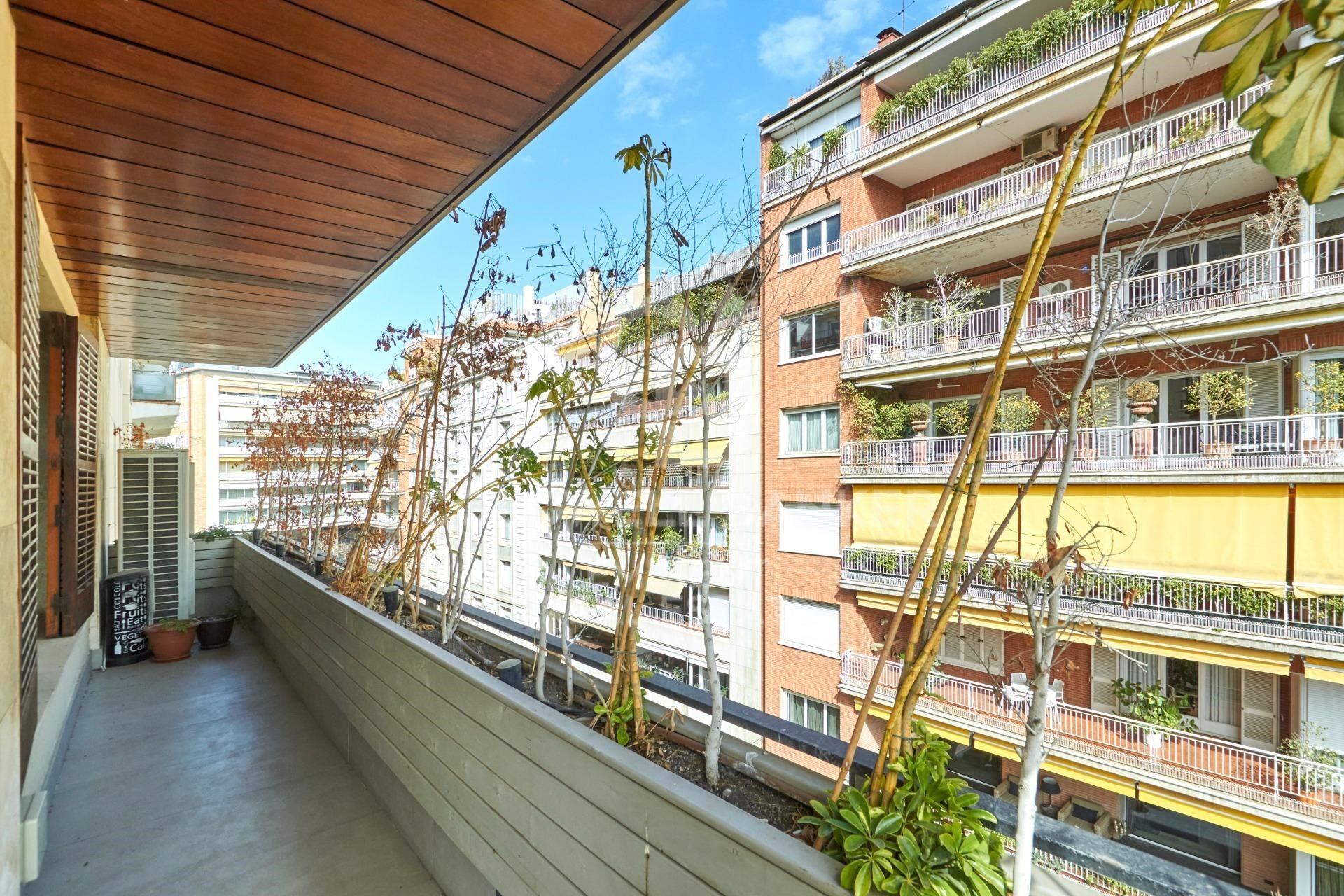 Piso 5 habitaciones Alquiler Barcelona