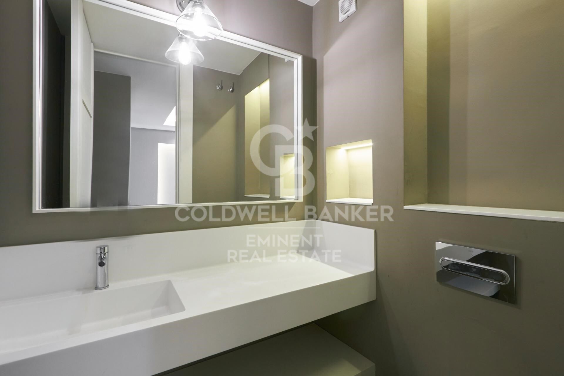 Piso 5 habitaciones Alquiler Barcelona