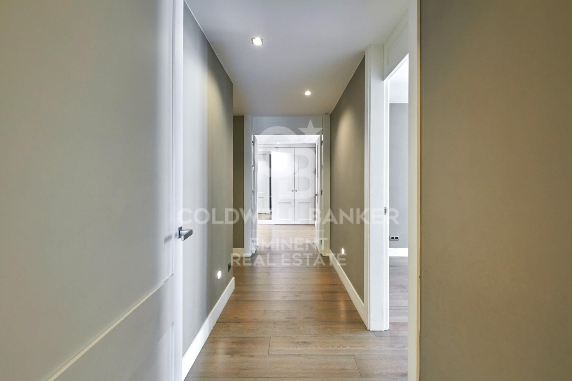 Piso 5 habitaciones Alquiler Barcelona