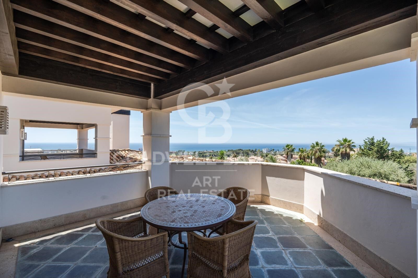 Maravillosa Villa en primera linea de golf de Santa Clara, Marbella