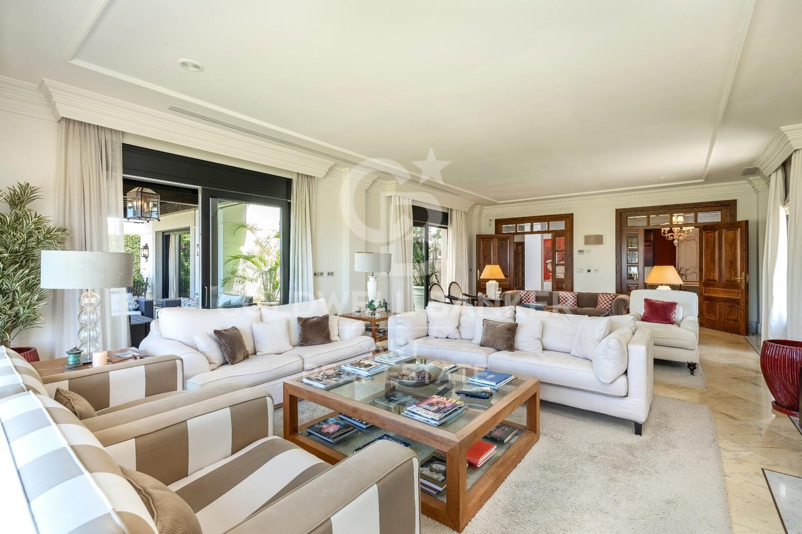 Maravillosa Villa en primera linea de golf de Santa Clara, Marbella