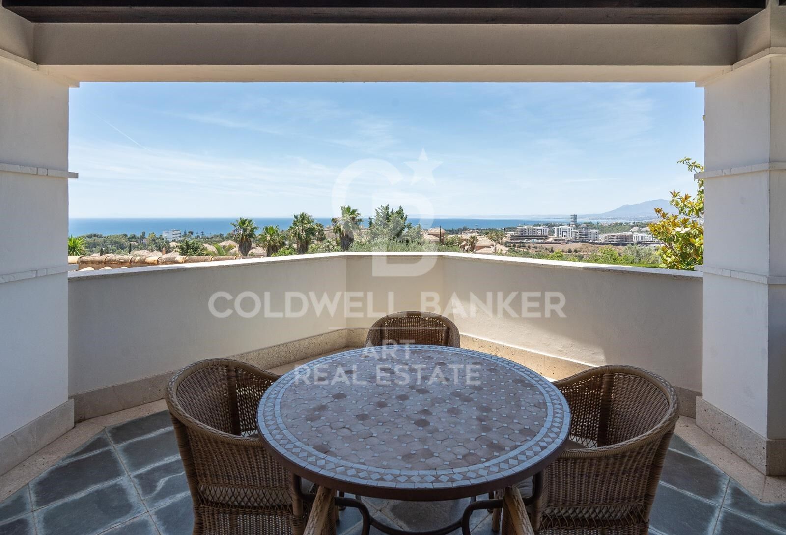 Maravillosa Villa en primera linea de golf de Santa Clara, Marbella