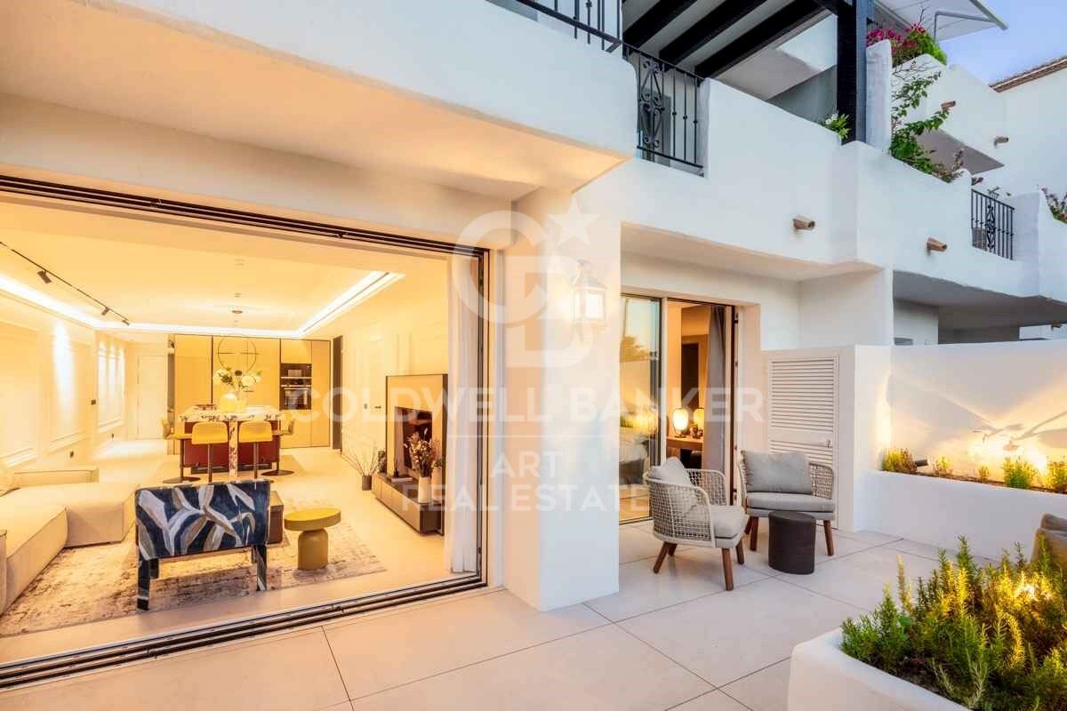 Impresionante Apartamento con Ubicación Privilegiada en el Resort Puente Romano, Milla de Oro de Marbella
