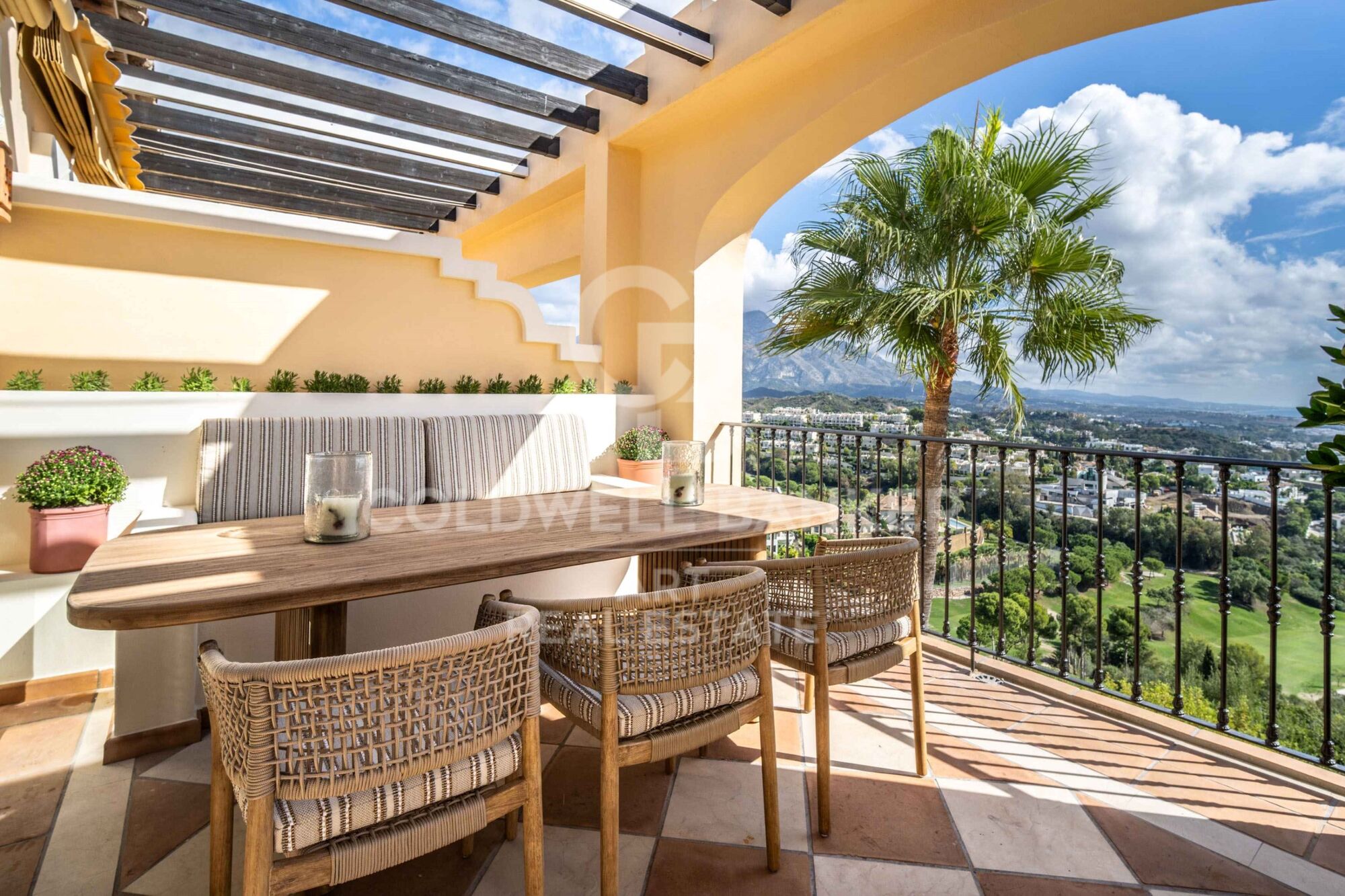 Luxueux penthouse avec vues panoramiques sur la mer à Buenavista, La Quinta