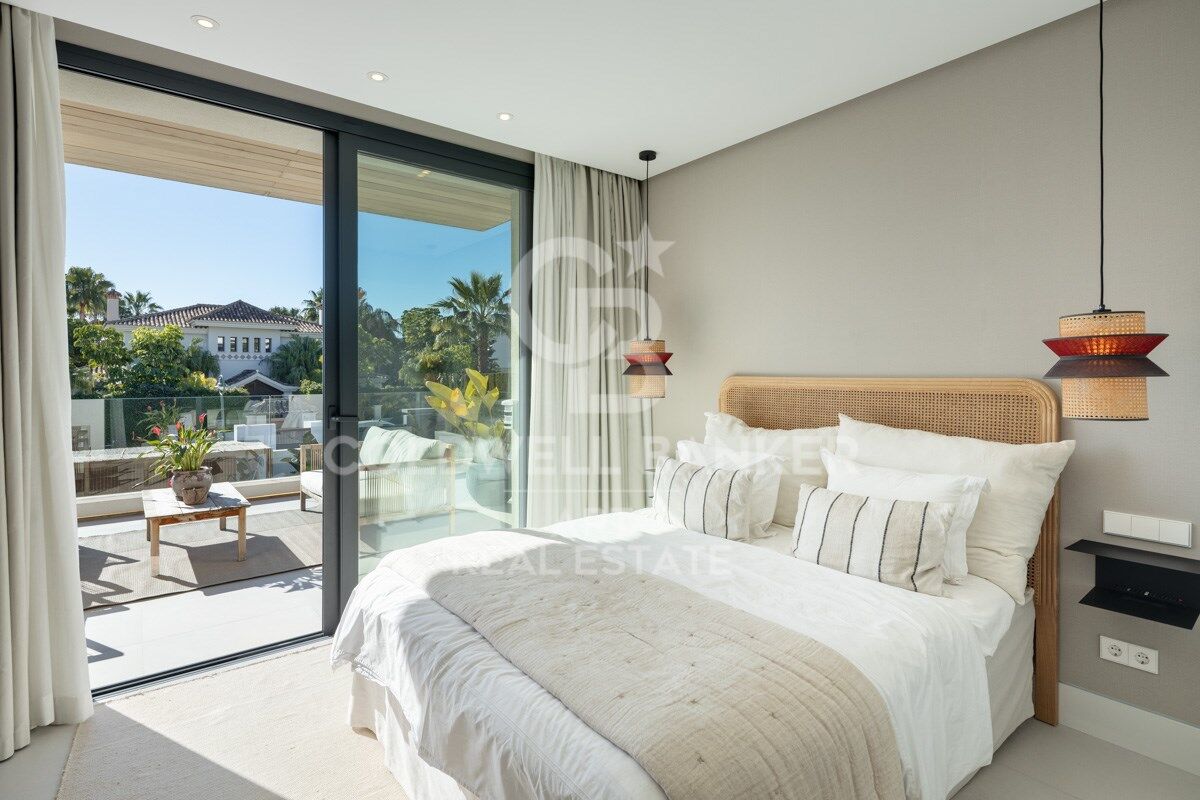 Superbe villa contemporaine avec vue sur la mer à La Cerquilla, Nueva Andalucía