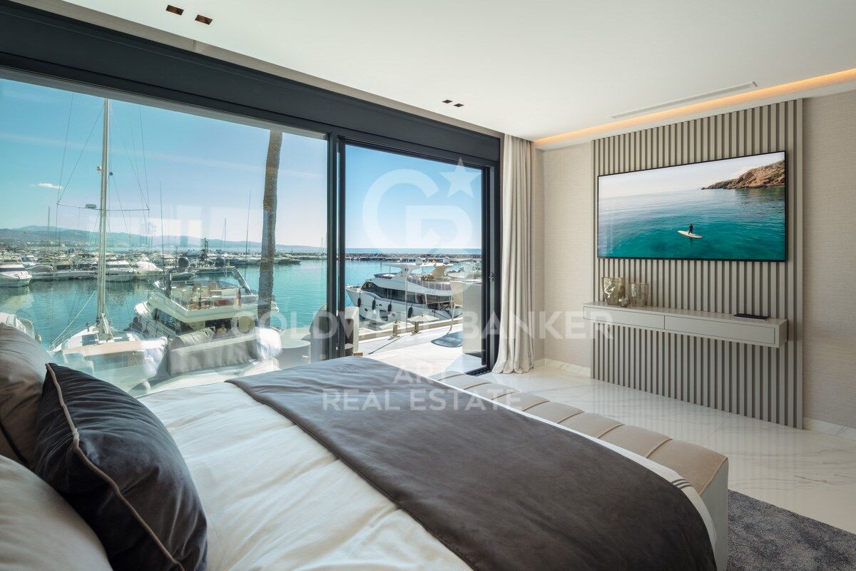 Magnifique appartement contemporain dans la célèbre marina de Puerto Banús