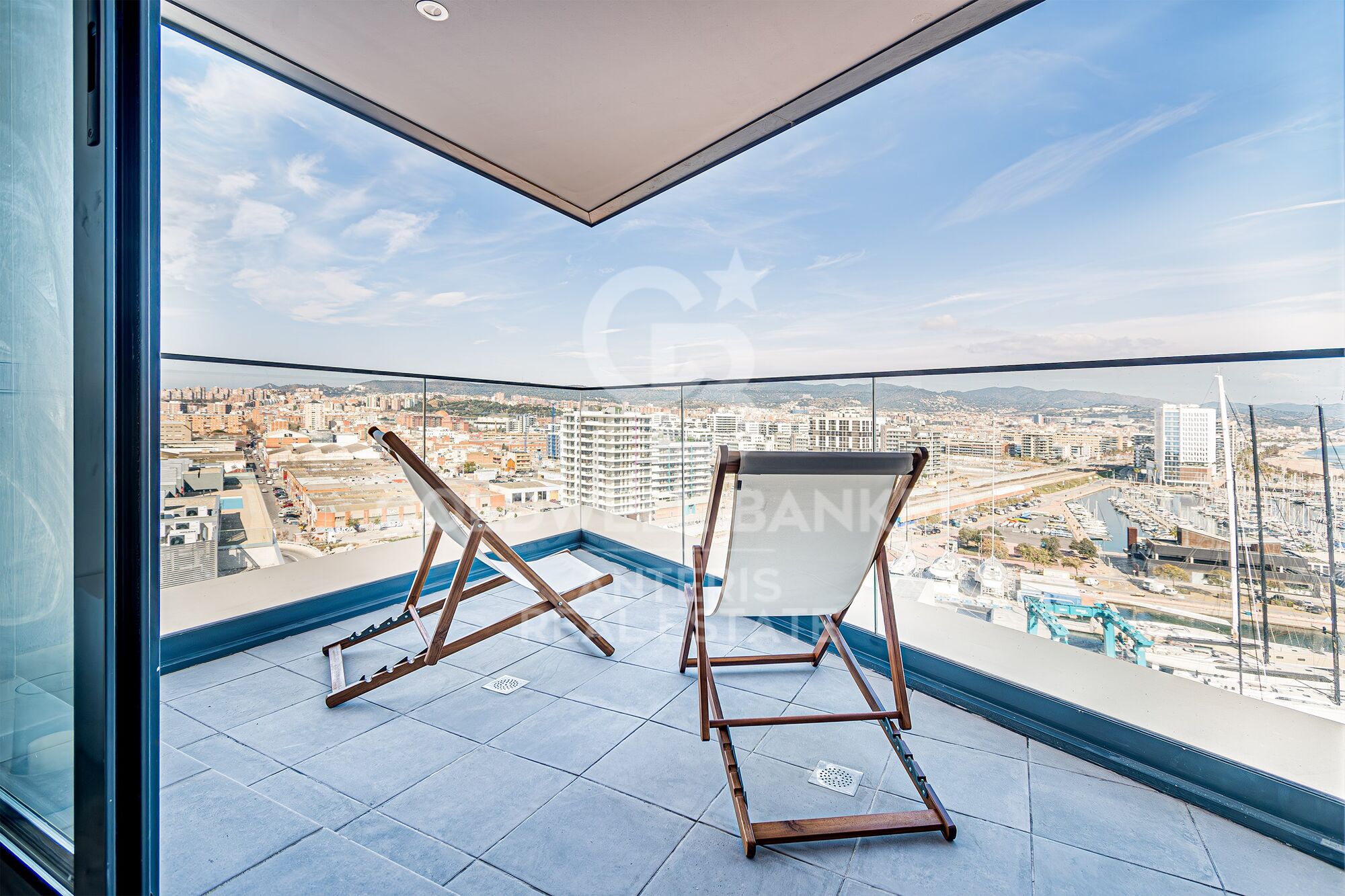 New development by the beach, just minutes from Barcelona