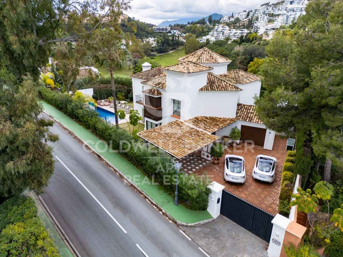 Espectacular Propiedad en la Prestigiosa La Quinta, Benahavís