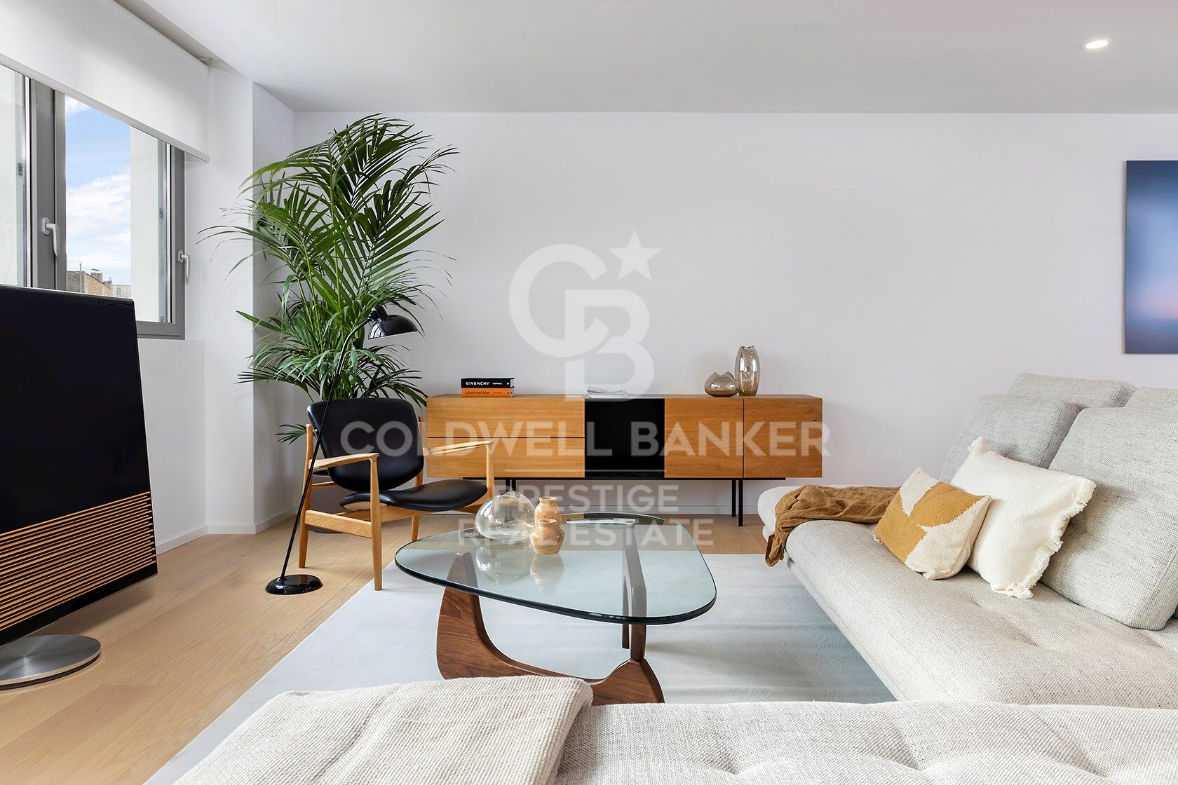 Last penthouse available in Casa Maury-Parés