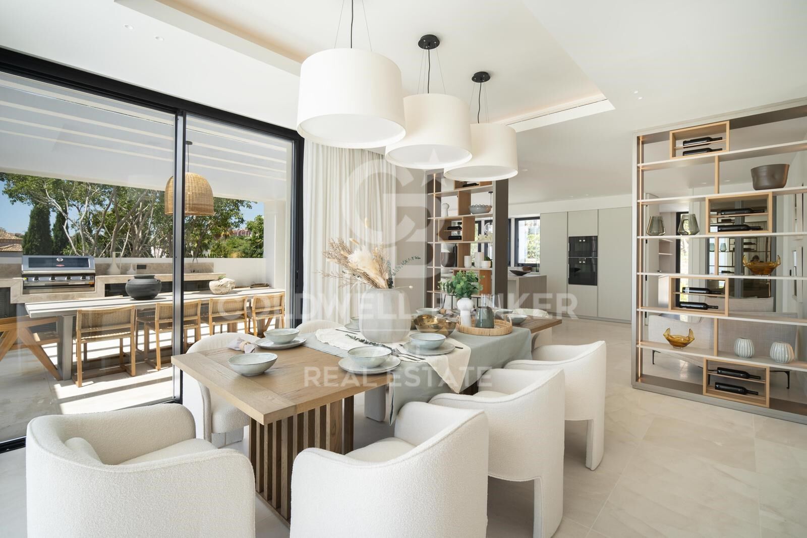 Exquise villa neuve avec vues imprenables sur la mer à El Herrojo, La Quinta