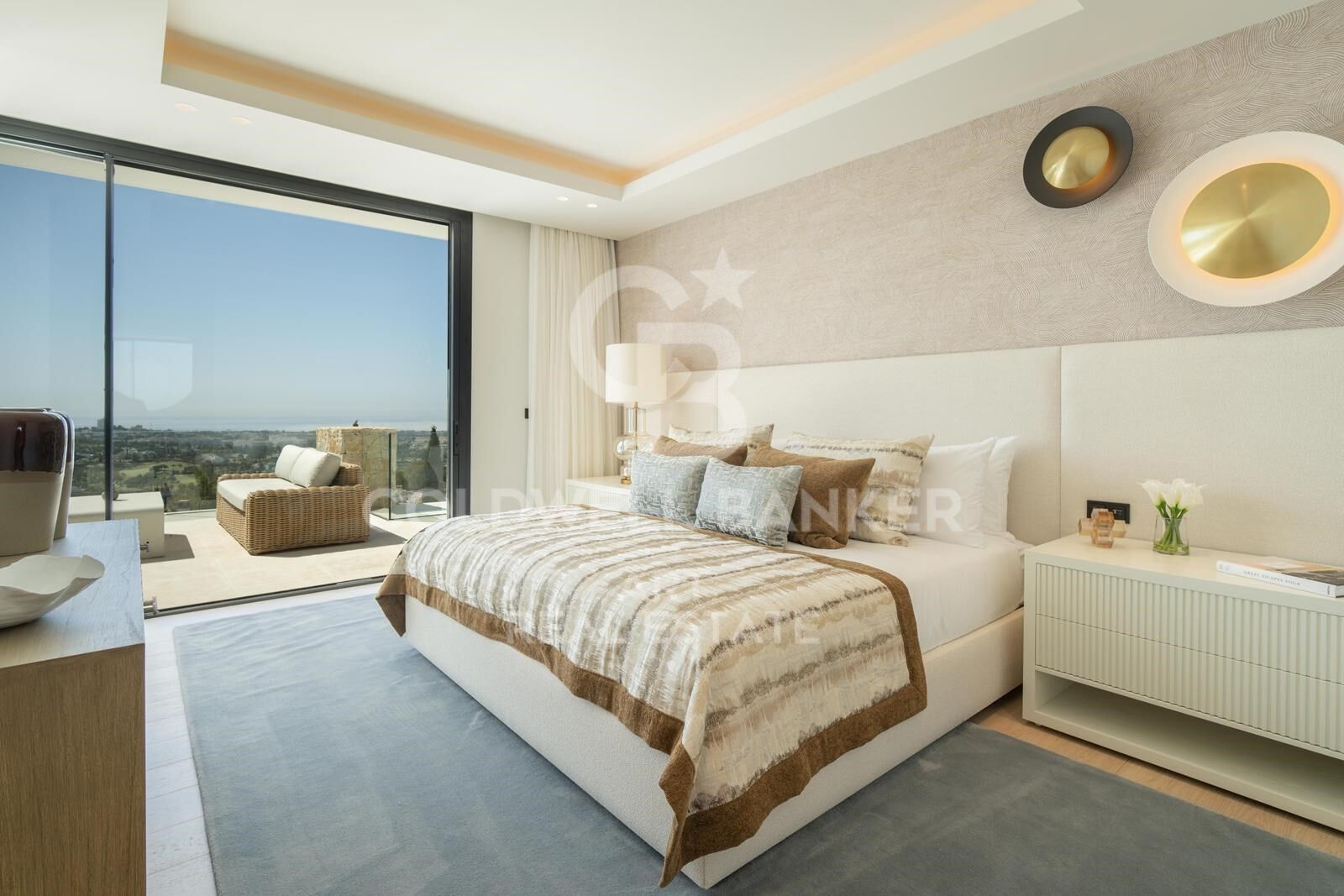 Exquisite new-build villa with breathtaking sea views in El Herrojo, La Quinta