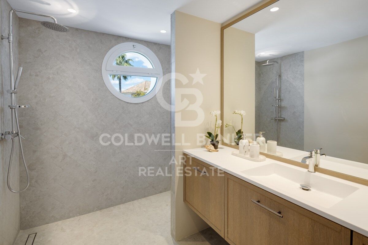 Marvelous Duplex Apartment in the Tranquil Monte Paraíso, Golden Mile Marbella